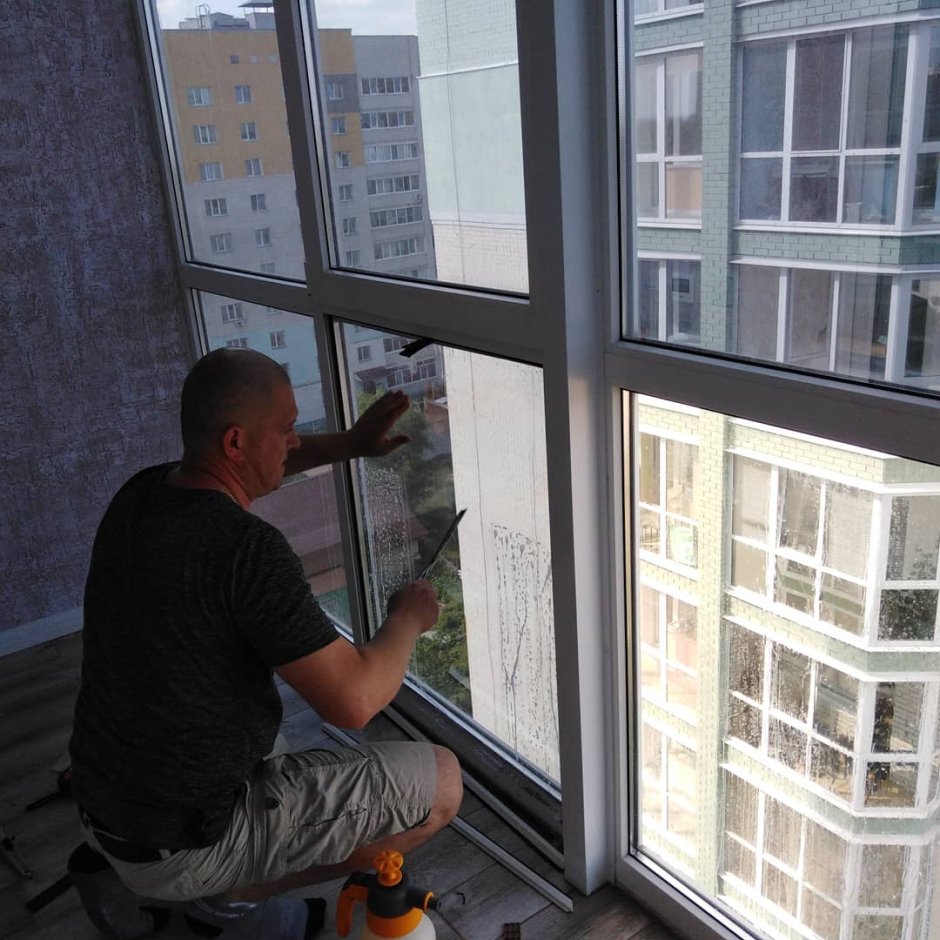 Французское остекление балкона Рехау