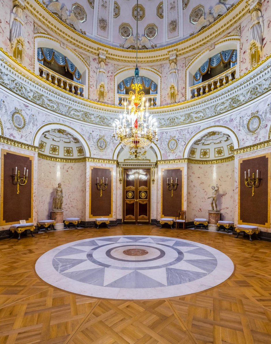 Большой Павловский дворец