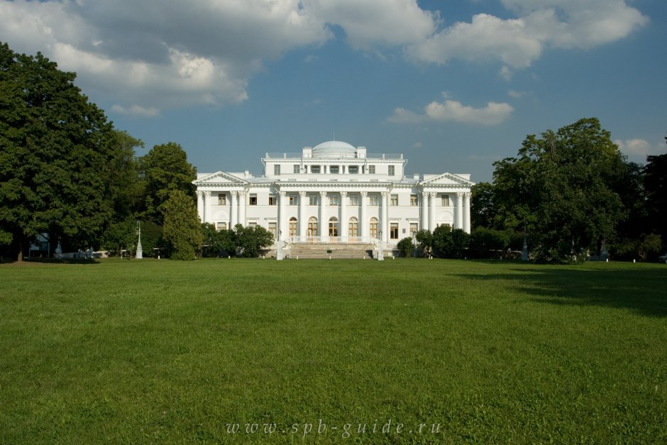 Елагинский дворец в Санкт-Петербурге