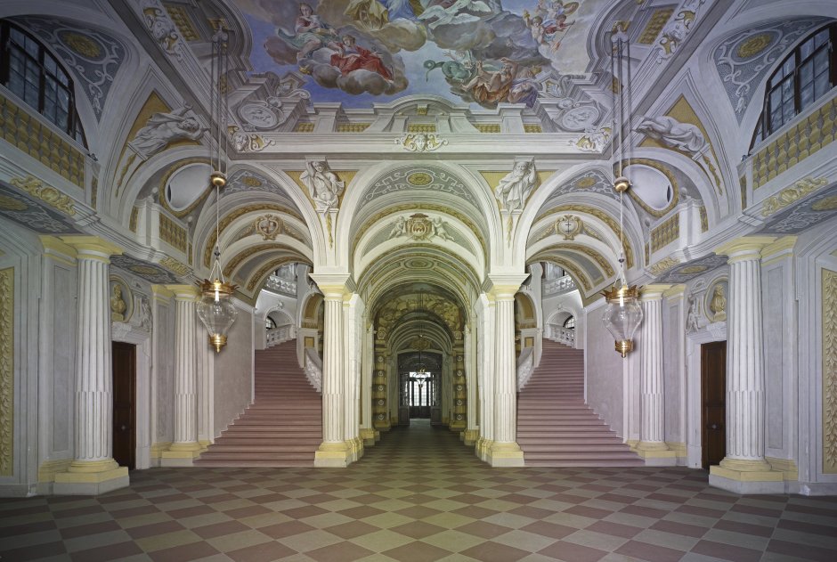 Версальский дворец Ампир