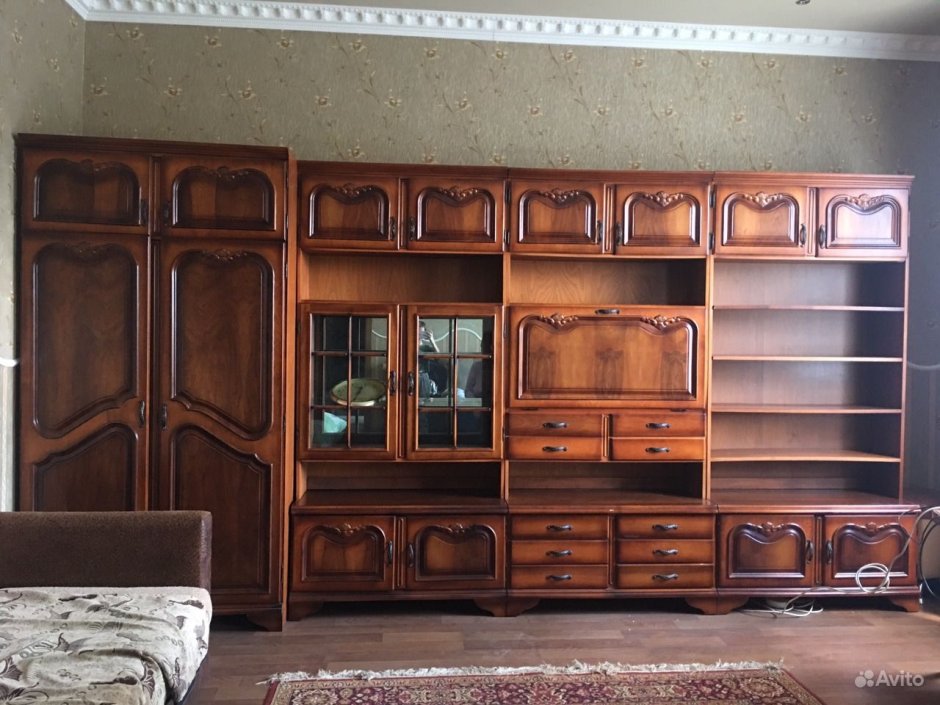 Румынская стенка Рамона
