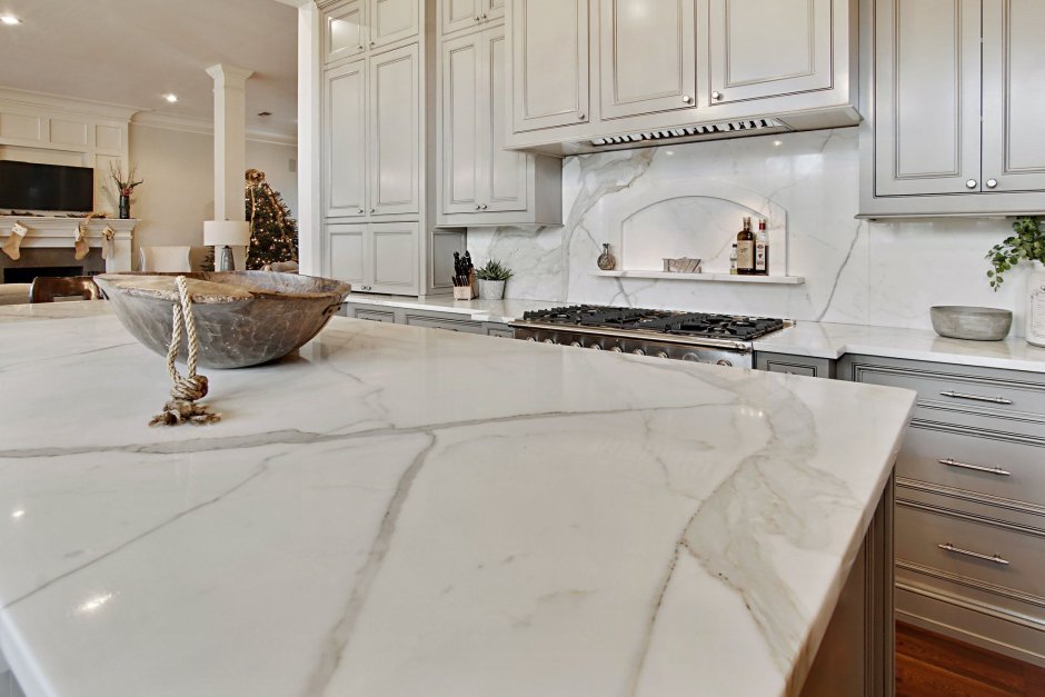 Calacatta Gold в интерьере кухни