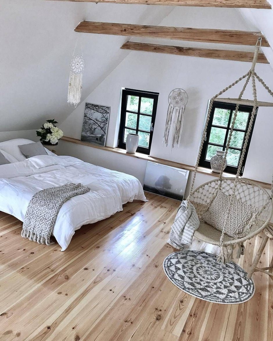 Спальня в скандинавском стиле в загородном доме