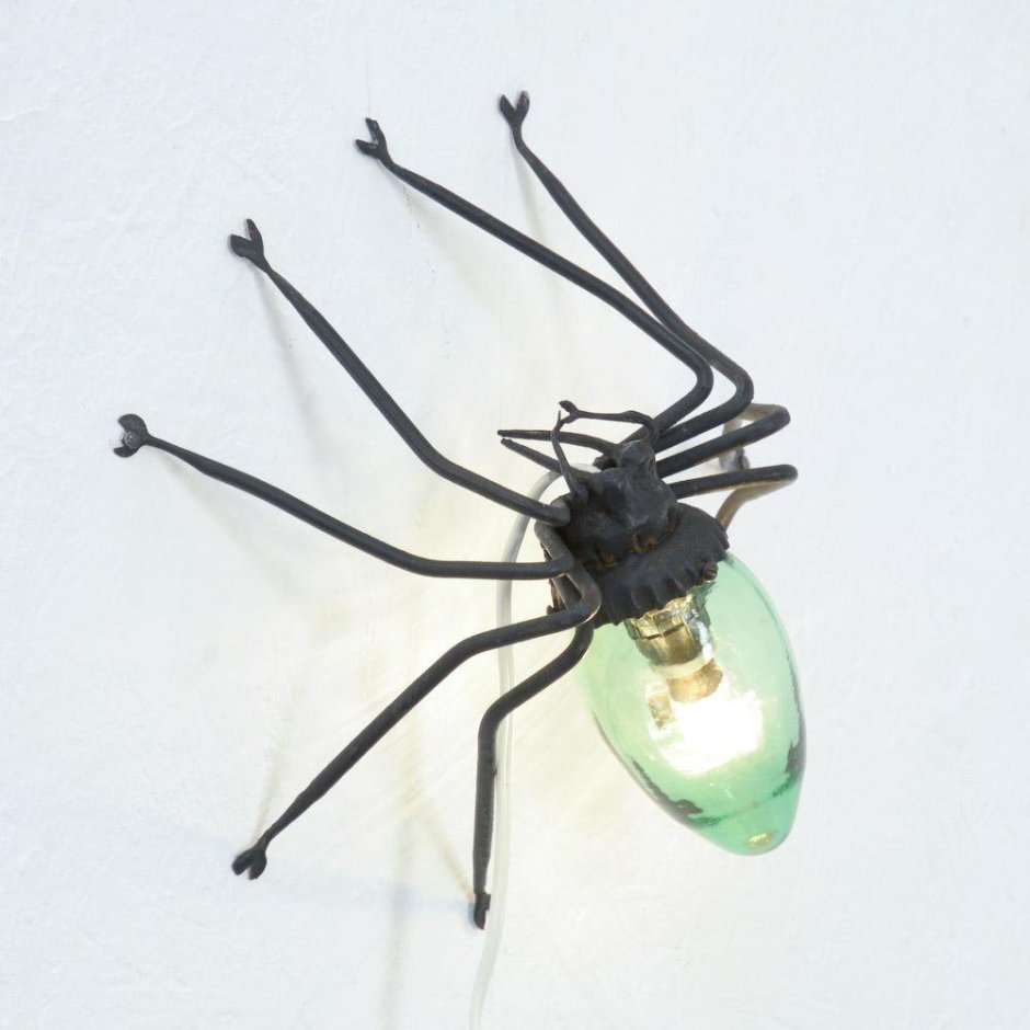 Светильник из ножниц паук