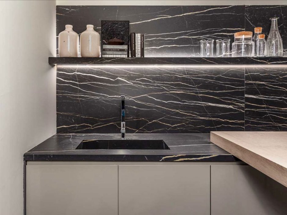 Раковина Nero Marquina