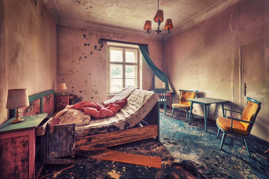 Старый дом внутри