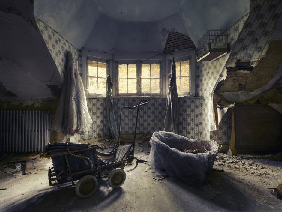 Заброшенная комната арт