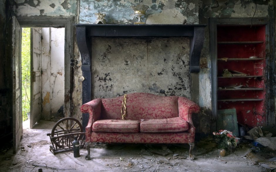 Заброшенная комната