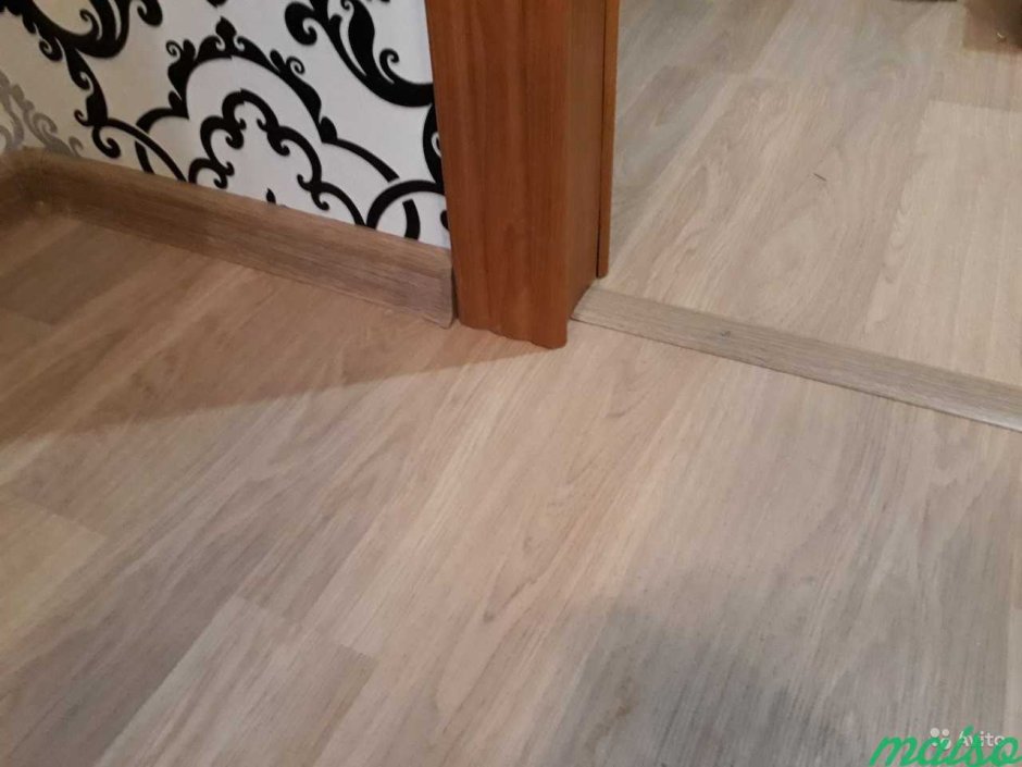 Деревянный порожек для ламината