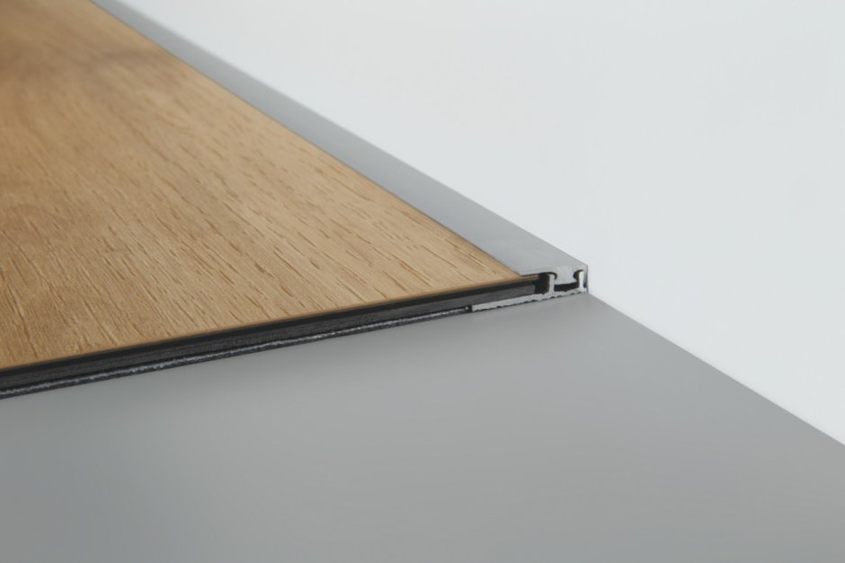 Порог между комнатами