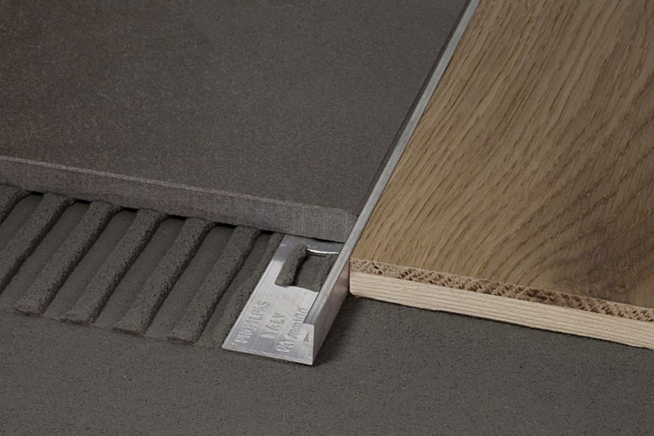 Клеевой порожек для ламината