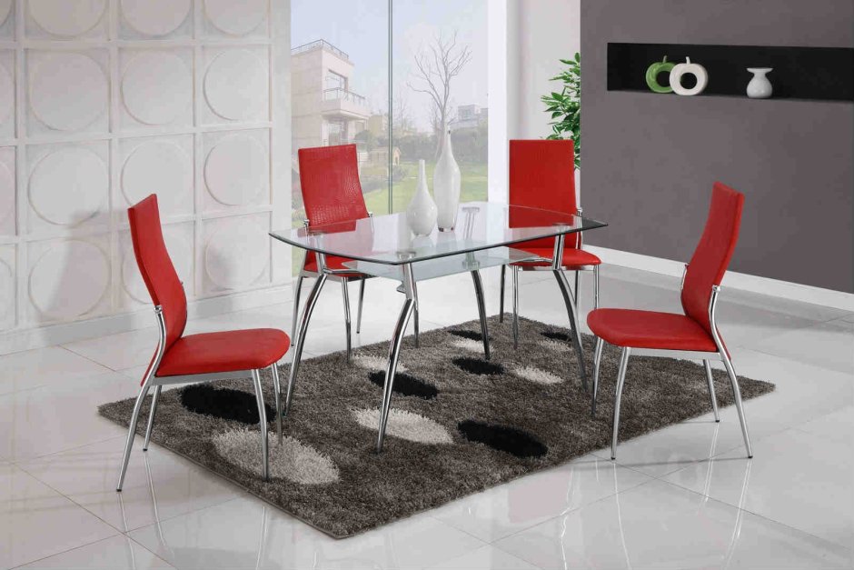 Разноцветные стулья на кухню