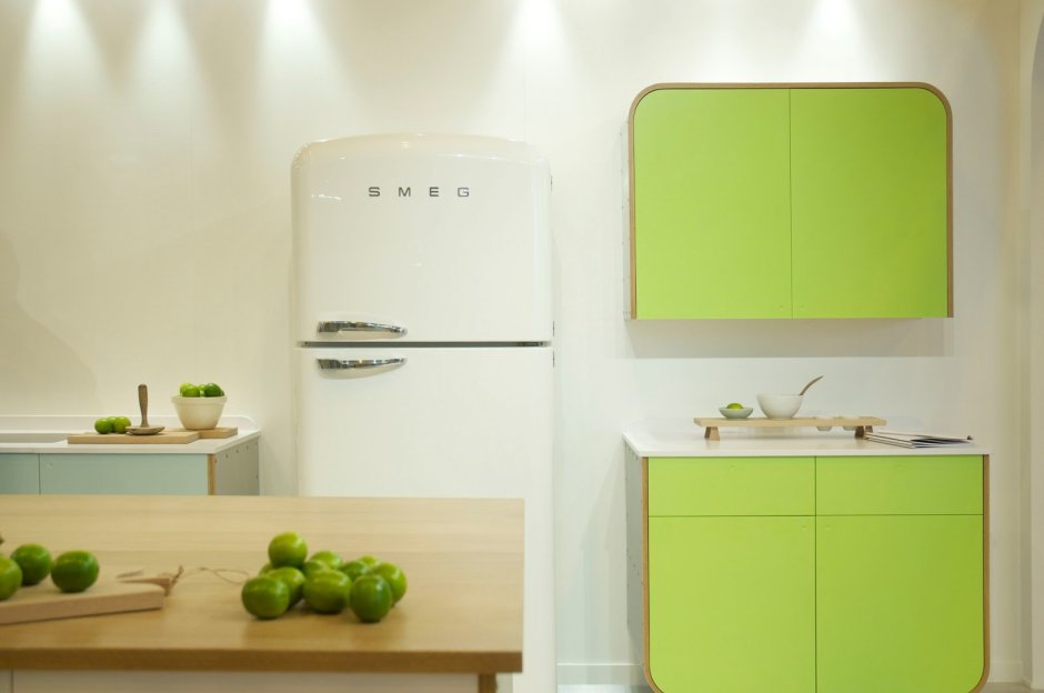 Холодильник Smeg fab50b