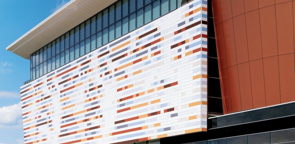 Керамическая плитка для фасада здания