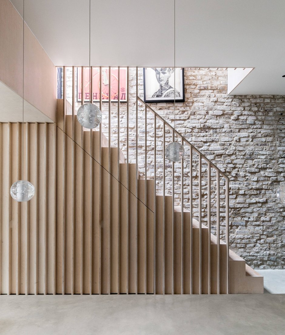 Wall Stairs