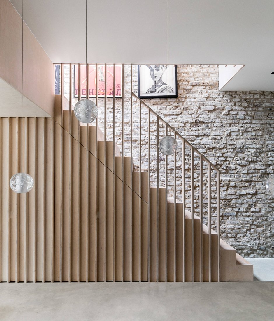 Wall Stairs