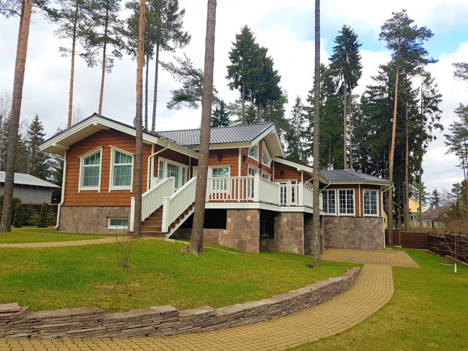 Корабельные сосны коттеджный поселок Рощино