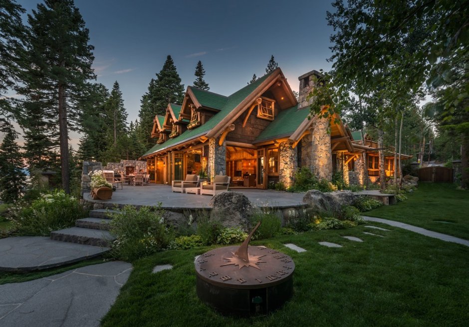 Загородный дом в Сосновом лесу