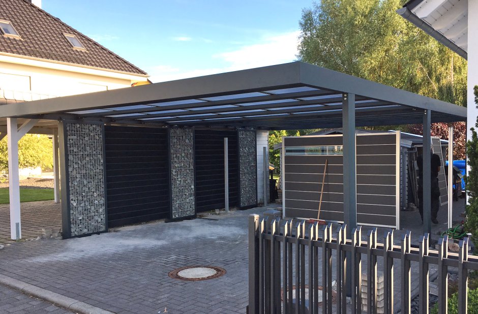 Закрытый навес для машины