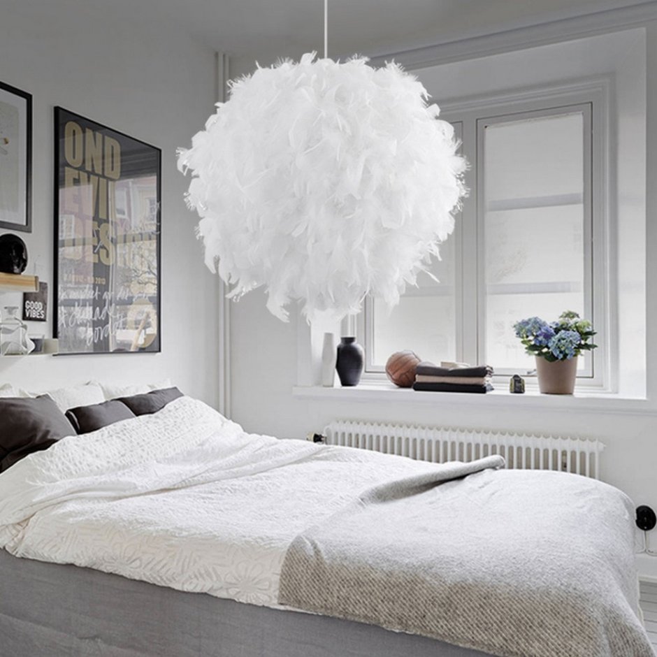 Люстра из перьев plumage White
