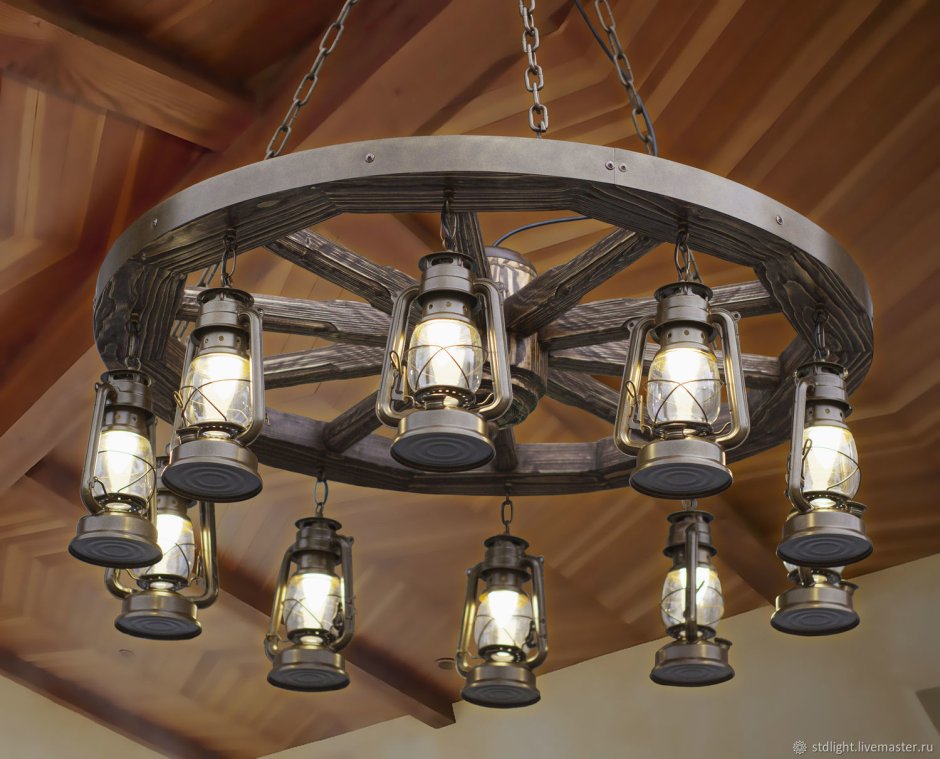 Люстра колесо от телеги