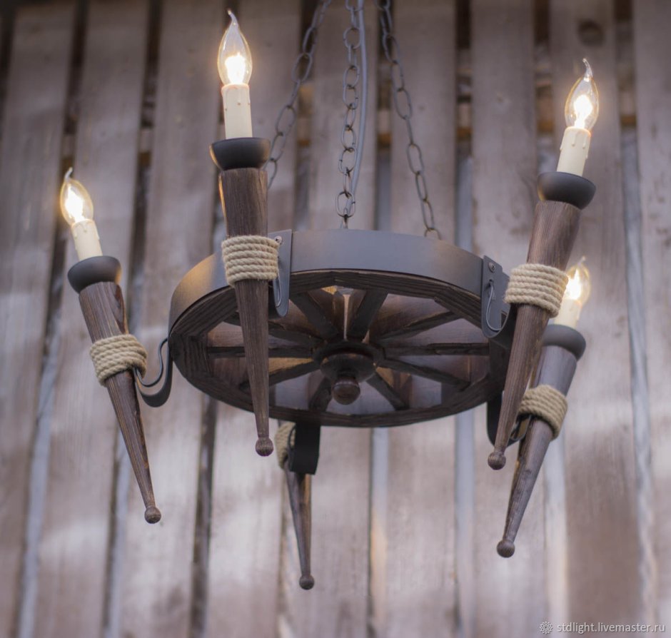Деревянные люстры