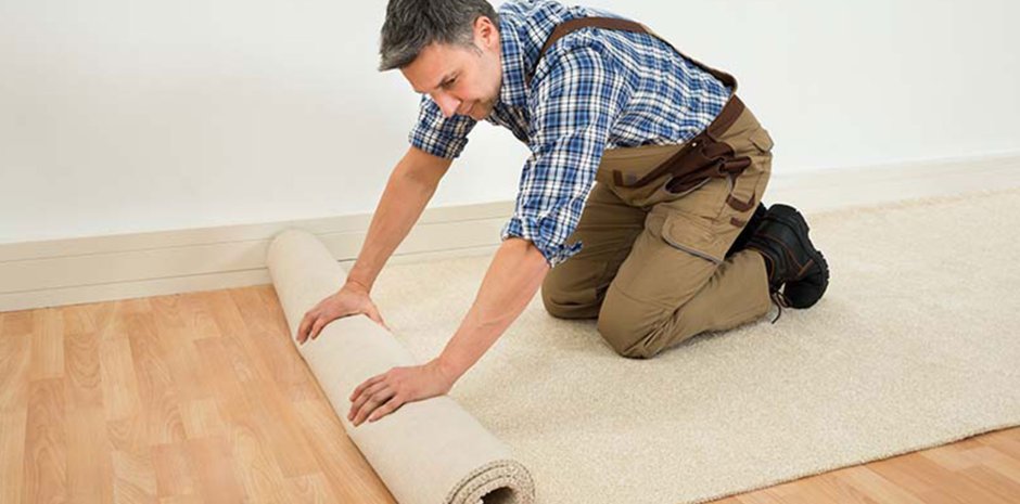 Прибор для укладывания коврового покрытия