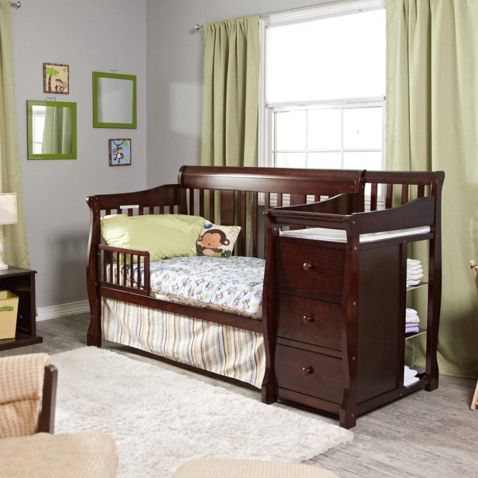 Кроватка детская для новорожденных с пеленальным столиком
