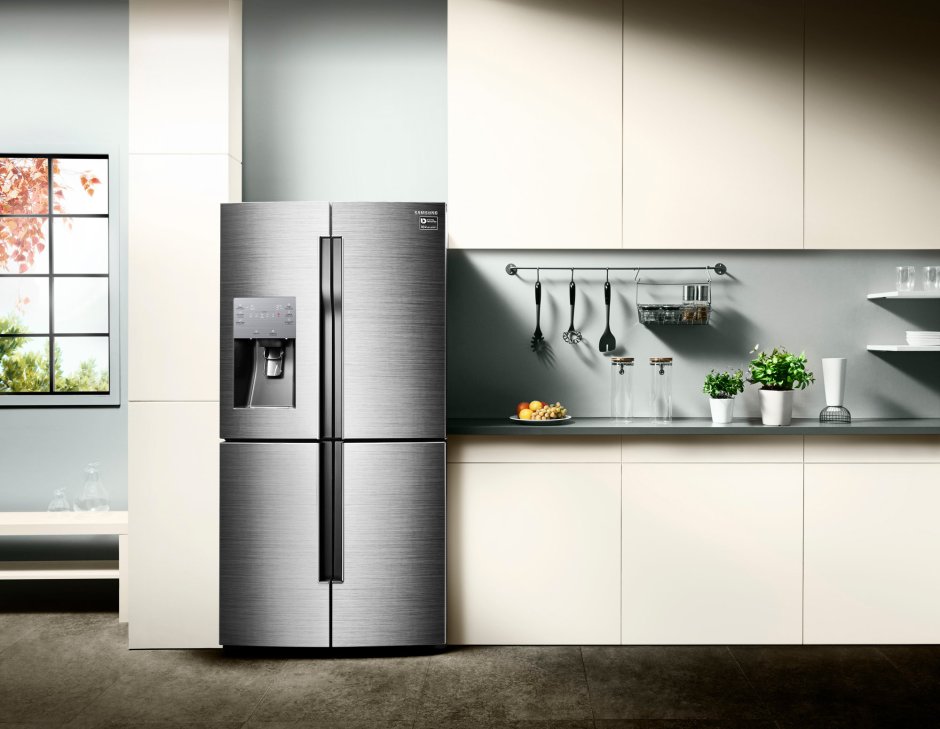 Холодильник Samsung Side by Side на кухне