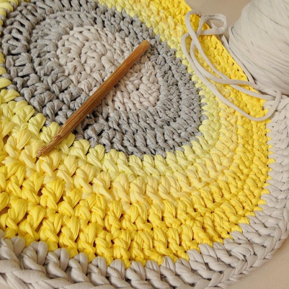 Ковер крючком Crochet Rug