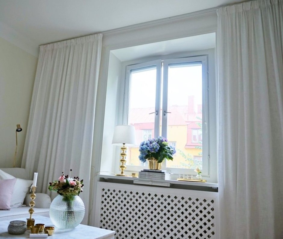 Карниз потолочный в интерьере