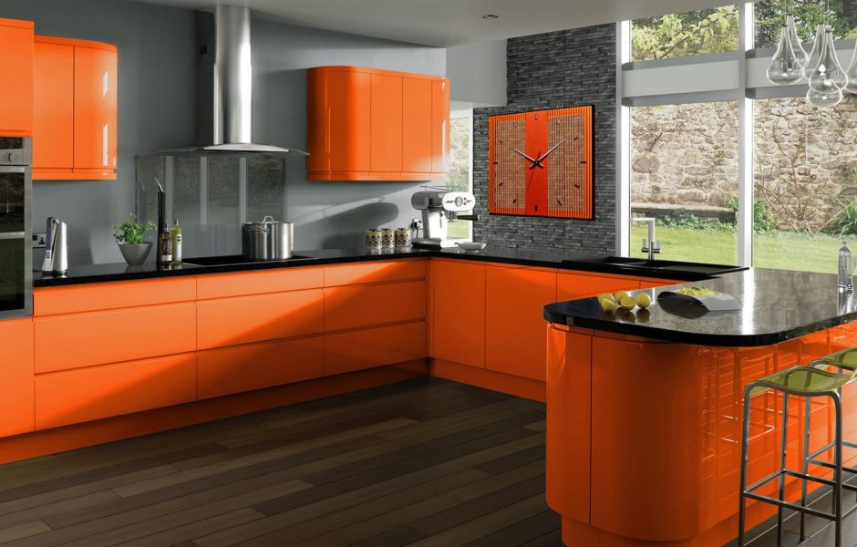 Оранжевый холодильник Смег в интерьере