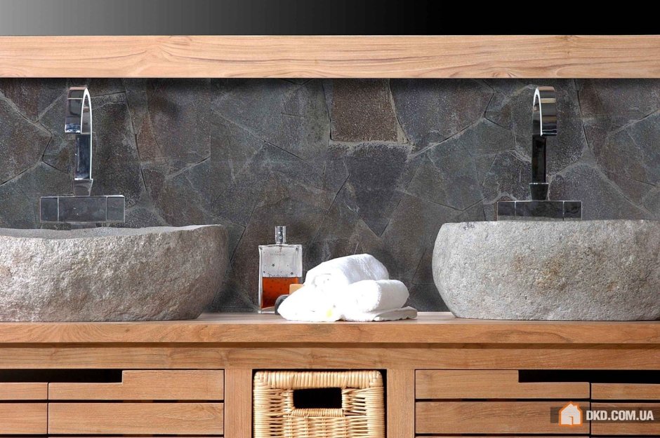 Раковина из камня в ванную