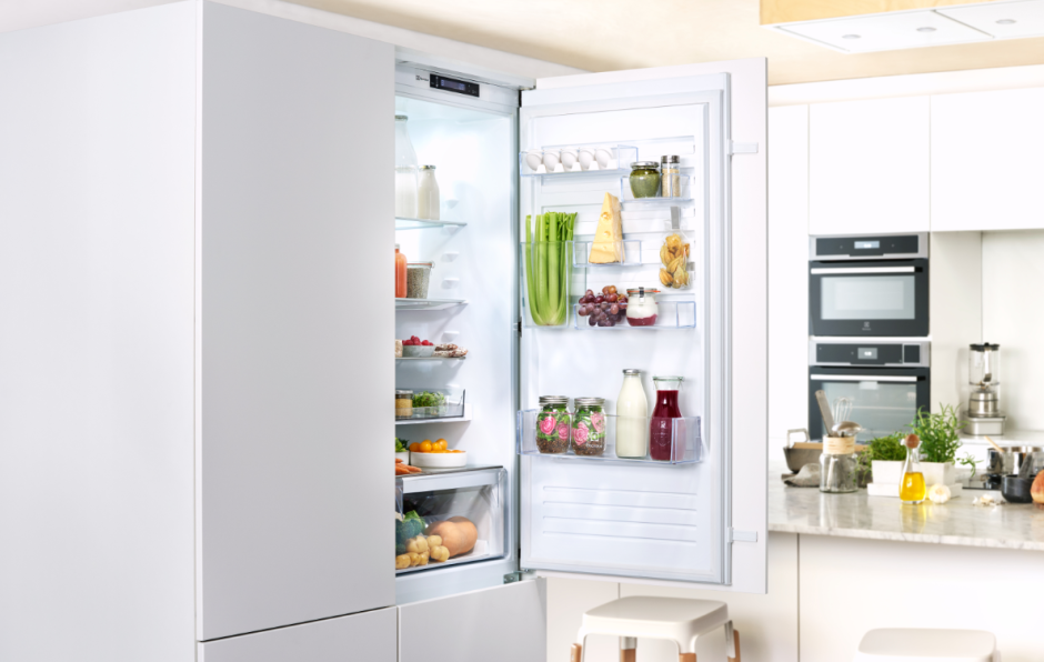 Встраиваемый холодильник Electrolux ZBA 914421 S