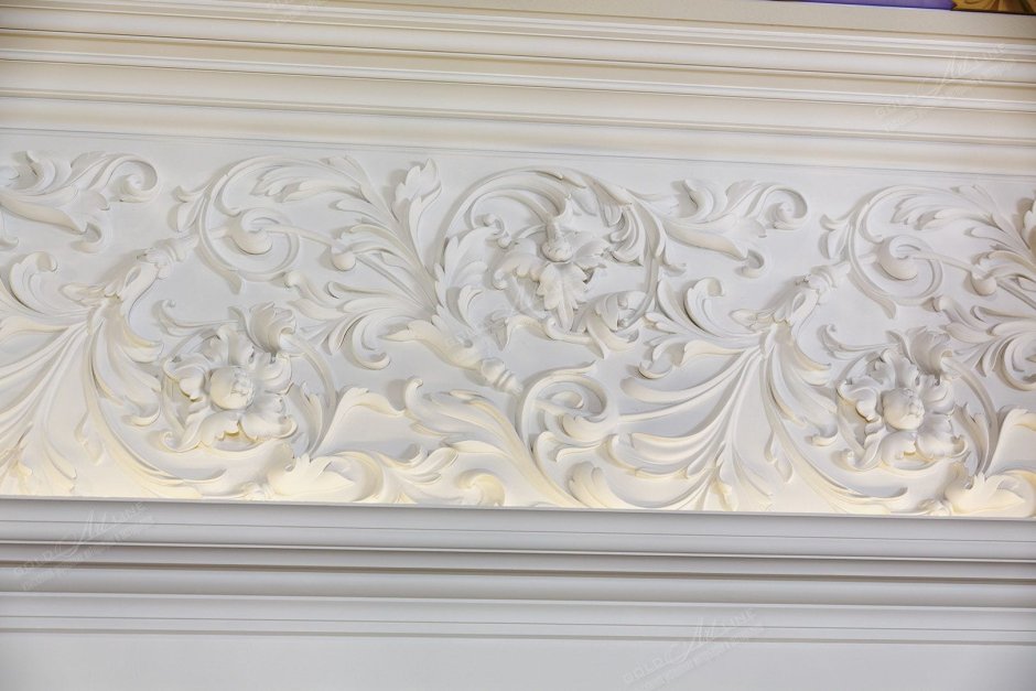Молдинги из гипса в интерьере