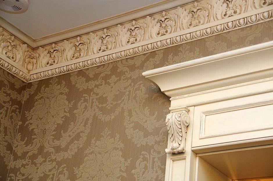 Декоративная лепнина на потолок