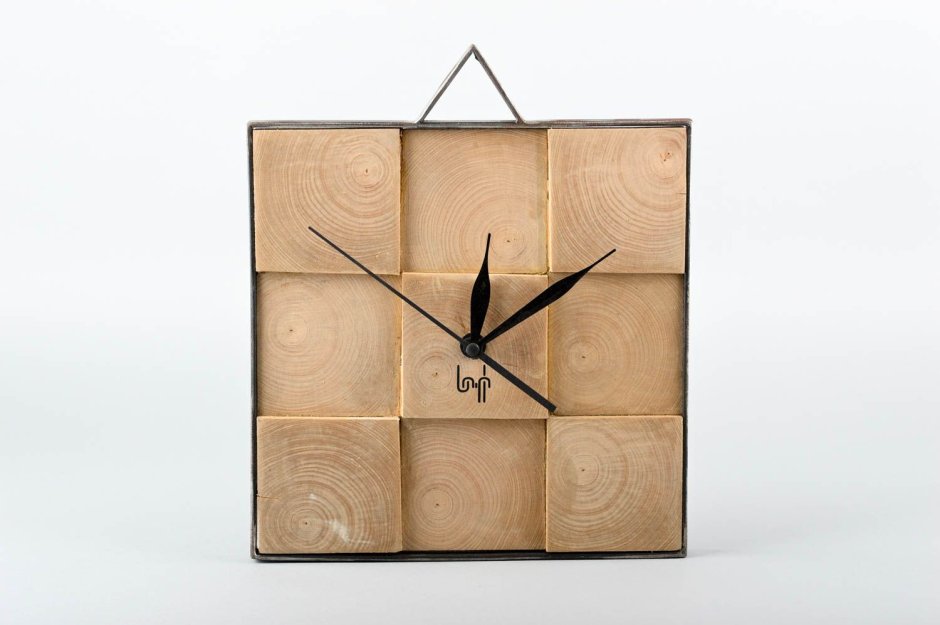 Необычные деревянные часы