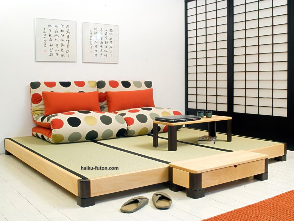 Диван-кровать в японском стиле