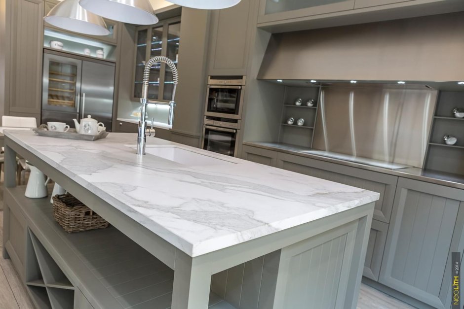 Neolith Calacatta