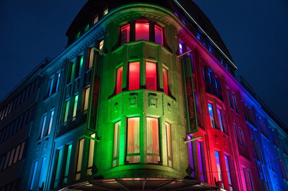 Цветная подсветка здания