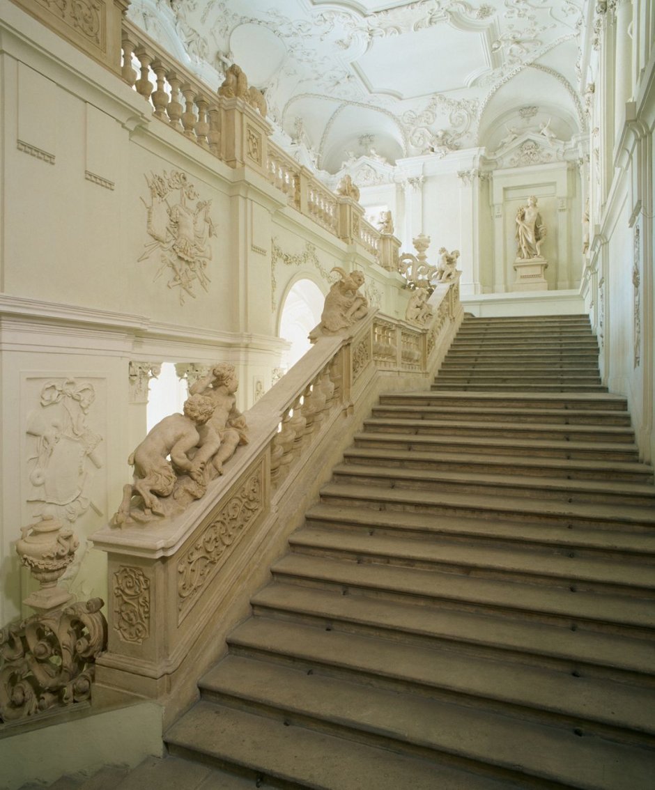 Дворец Вайсенштайн интерьеры