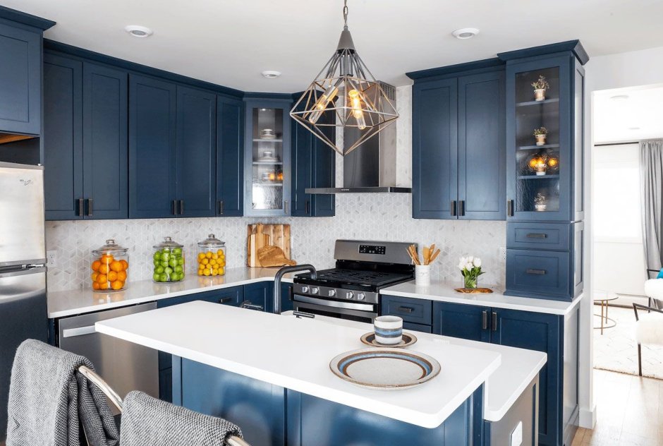 Кухни в синем цвете в современном стиле
