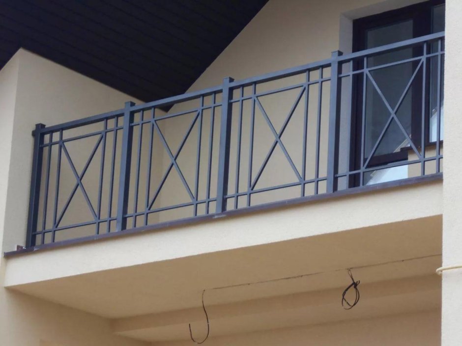 Кованые ограждения балконов и террас