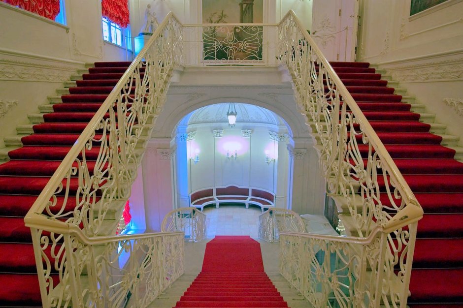 Лестница Монигетти Екатерининский дворец