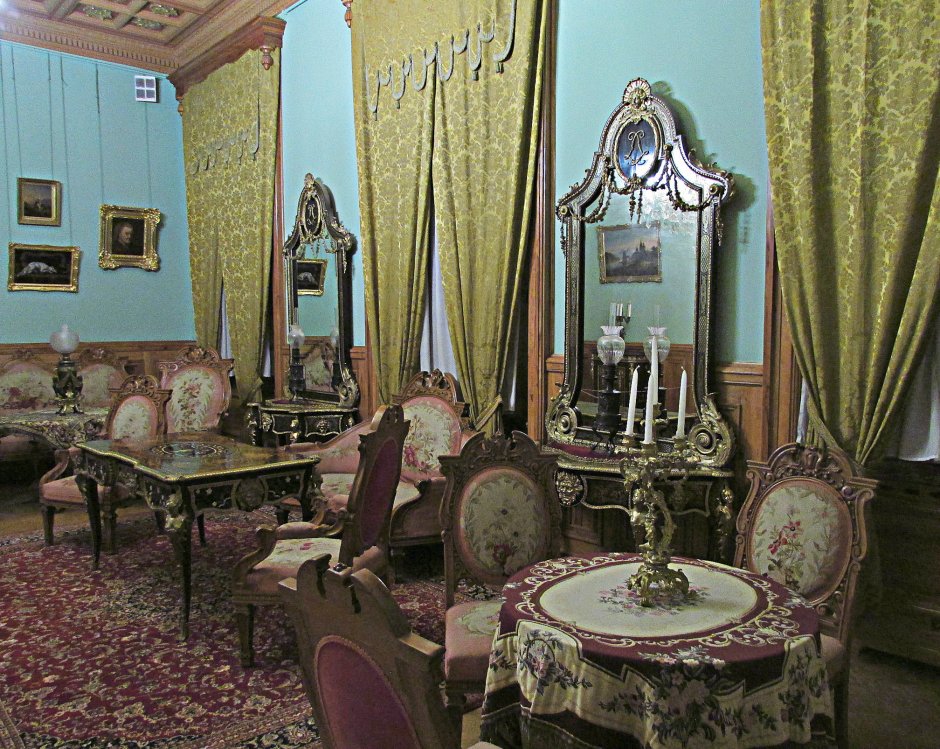 Дворец Юсуповых на садовой улице