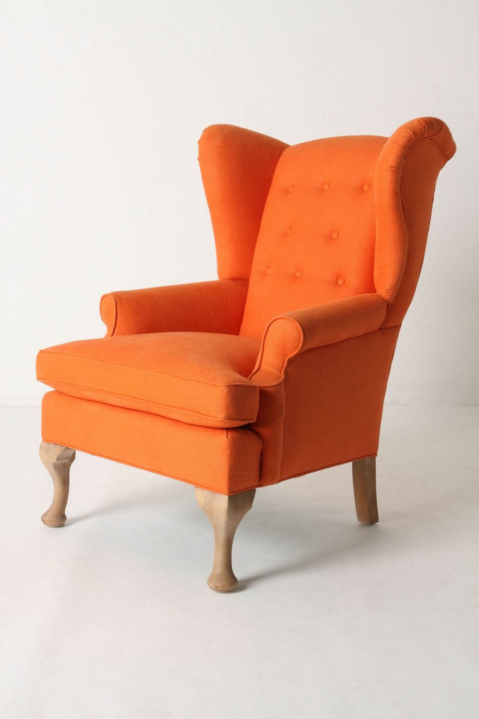 Кресло оранжевое для гостиной