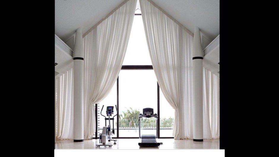 Шторы на наклонные окна