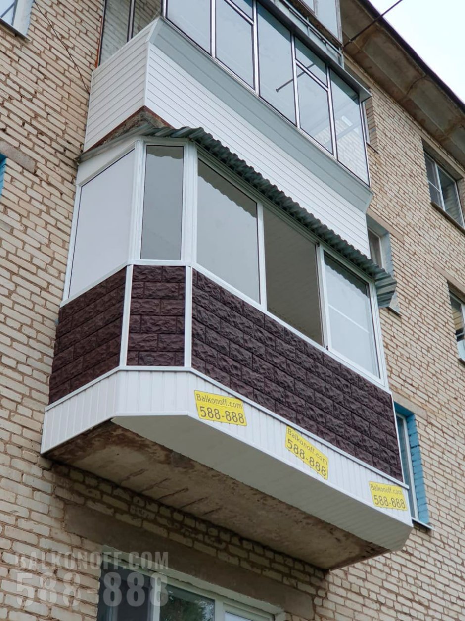 Остекленный балкон снаружи
