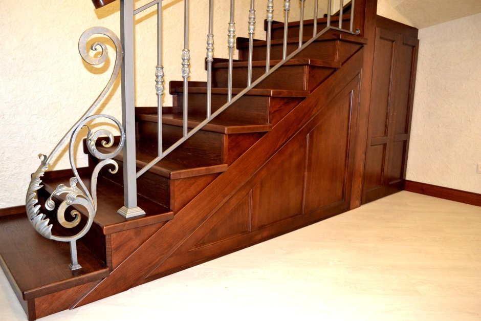 Металлическая лестница