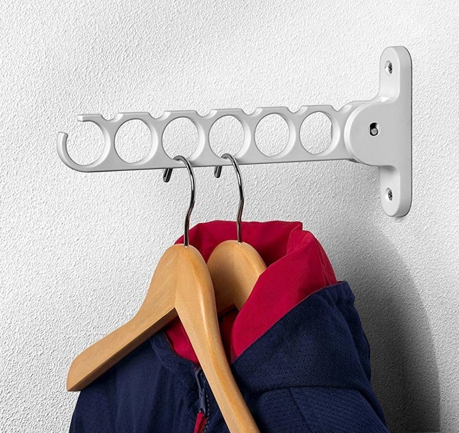 Аутентичная вешалка для одежды